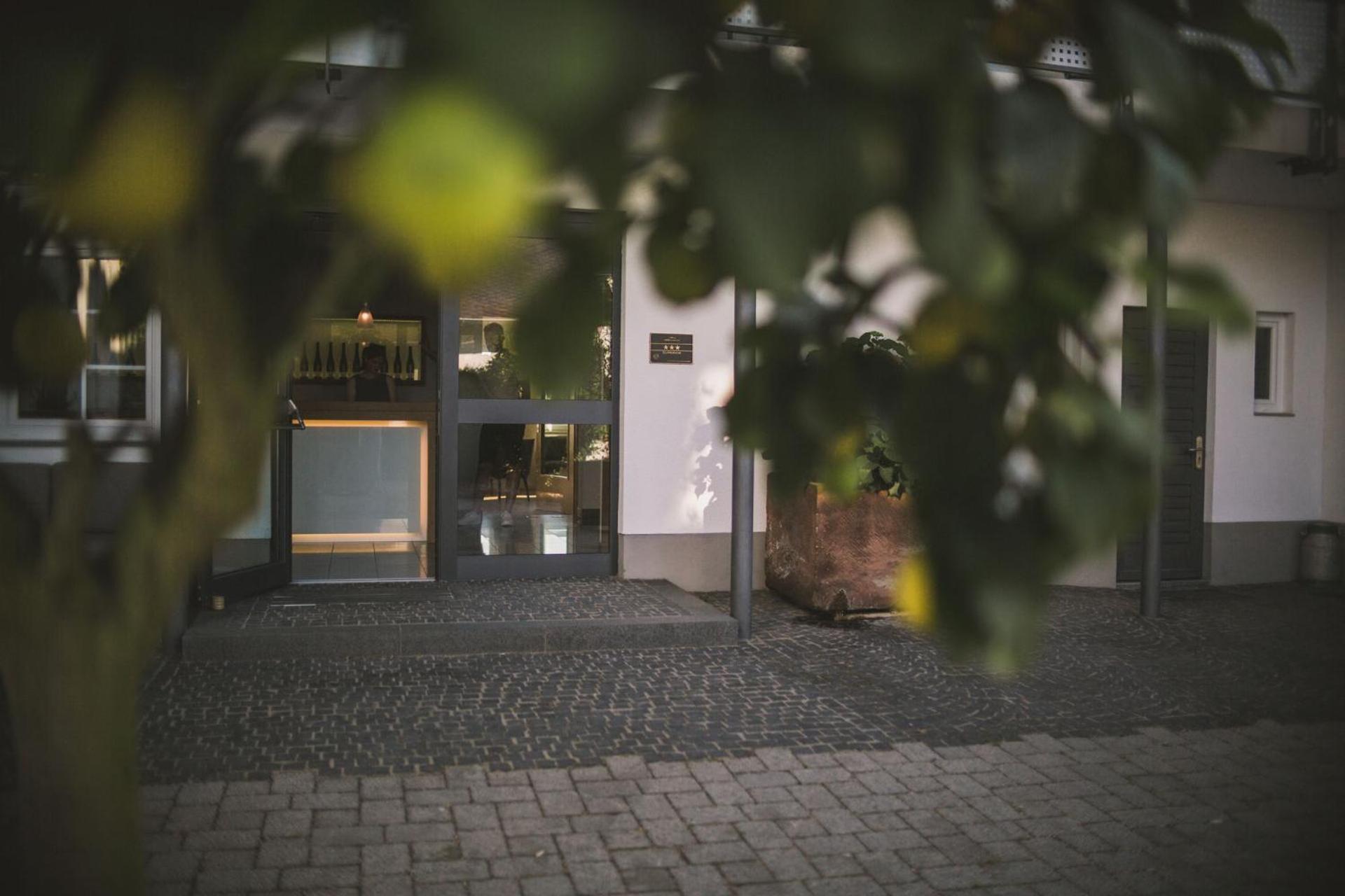 Hotel Weingut Gehlen-Cornelius Brauneberg Zewnętrze zdjęcie